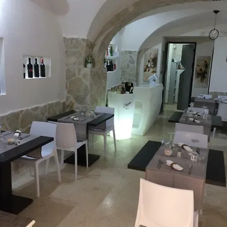 Le Isole Guest house *